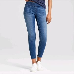 Isabel Maternity Size 8 Comfort-Fit Post Pregnancy Maternity Dark Blue Jeans